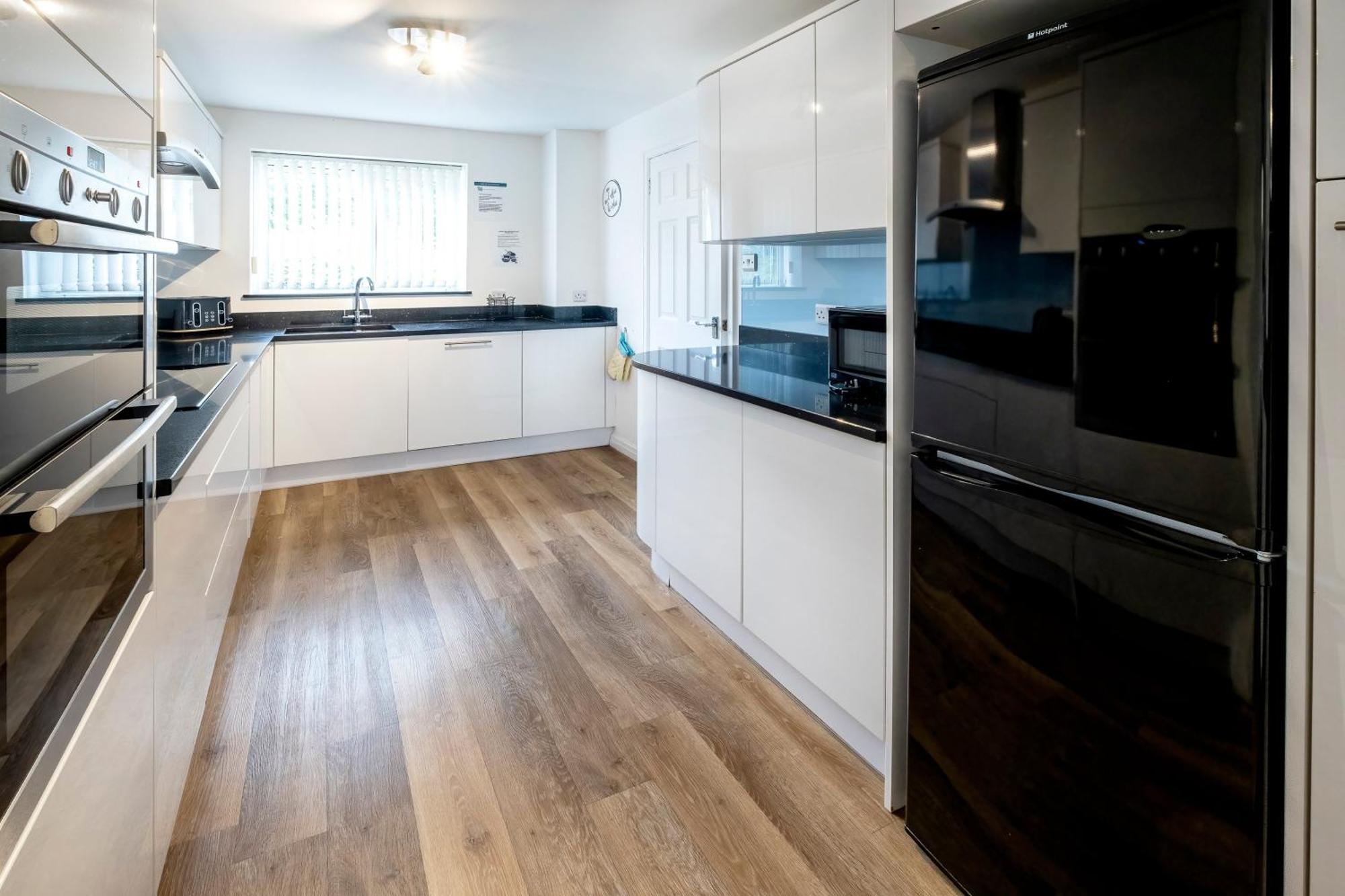 Colwell 4 Bedroom, 3 Bathroom House * Derby