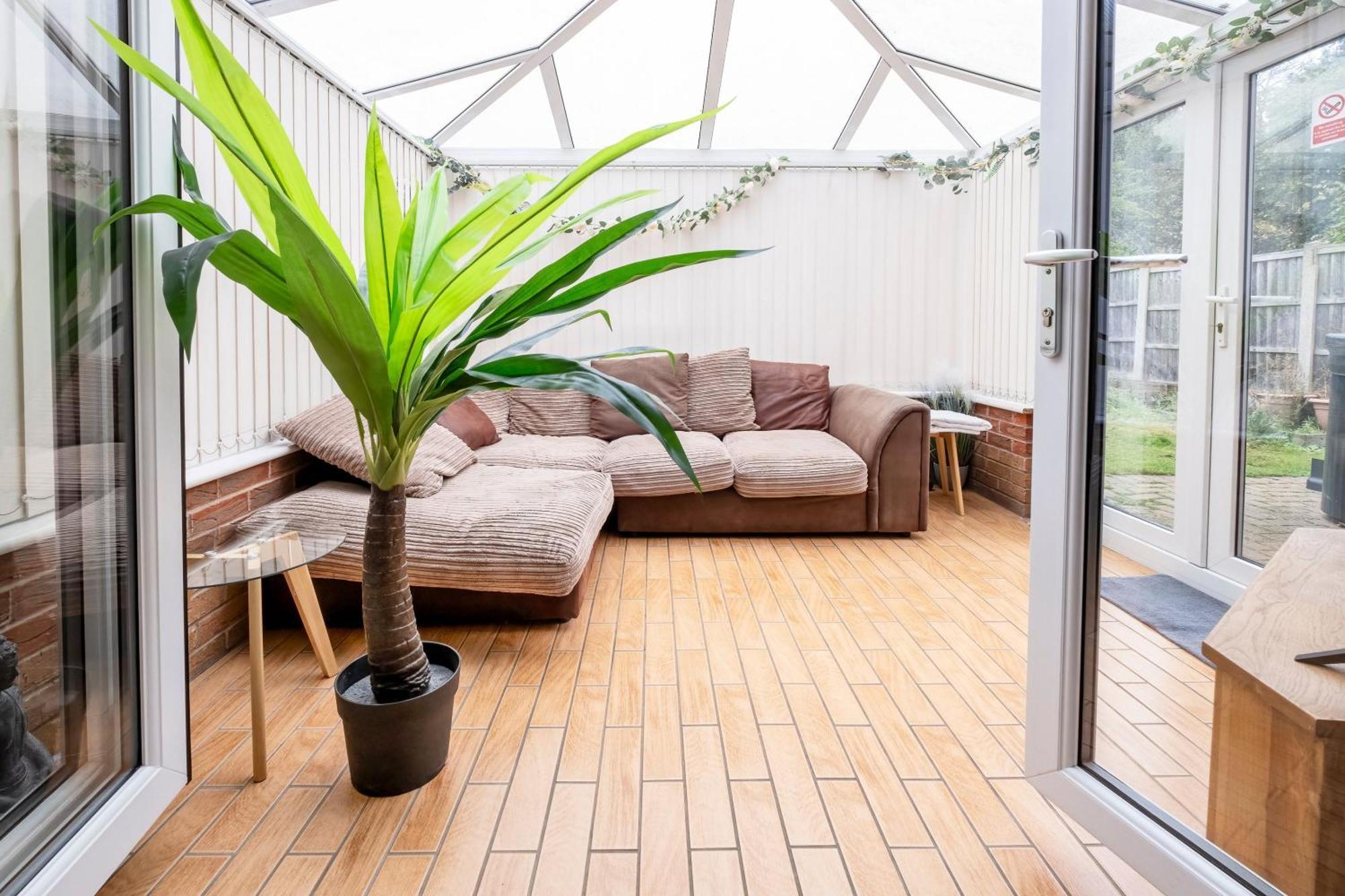 Apartment Colwell 4 Bedroom, 3 Bathroom House *