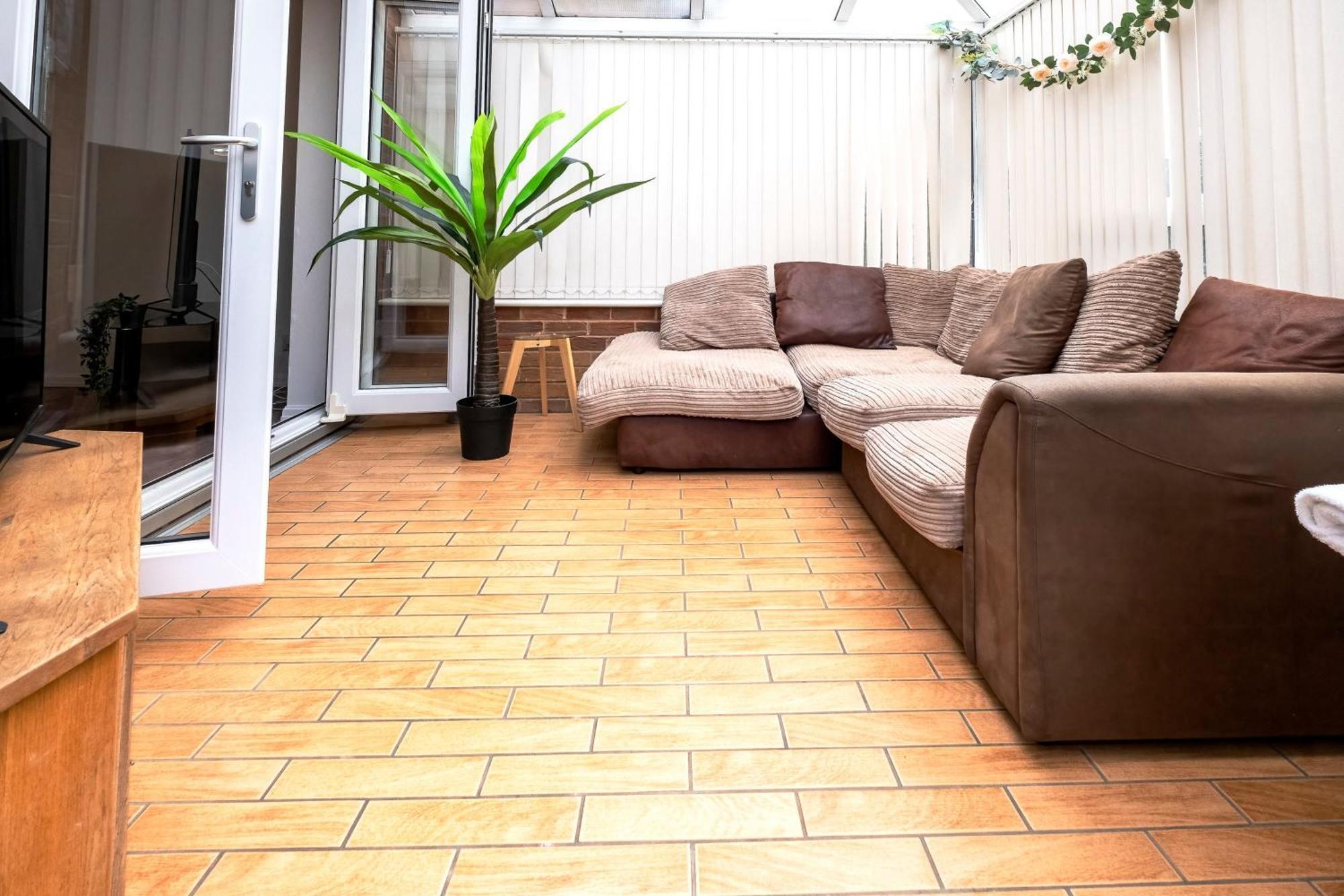 Colwell 4 Bedroom, 3 Bathroom House *